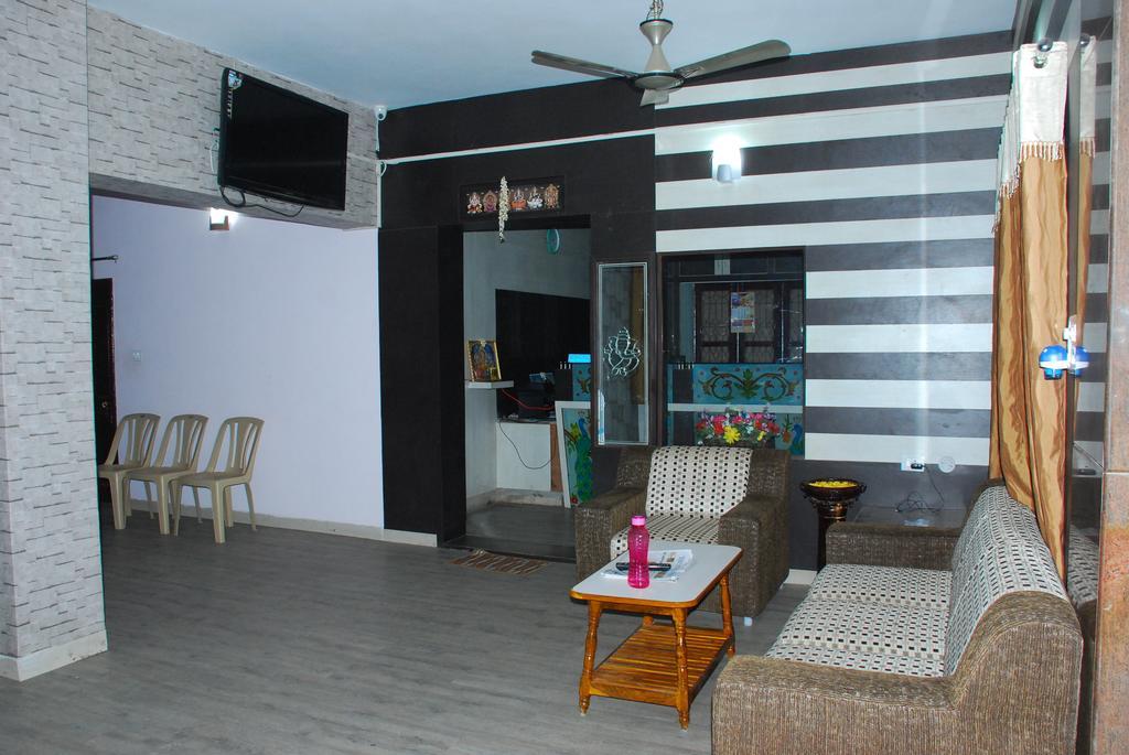 Jayalakshmi Residency Hotel Tirupati Esterno foto