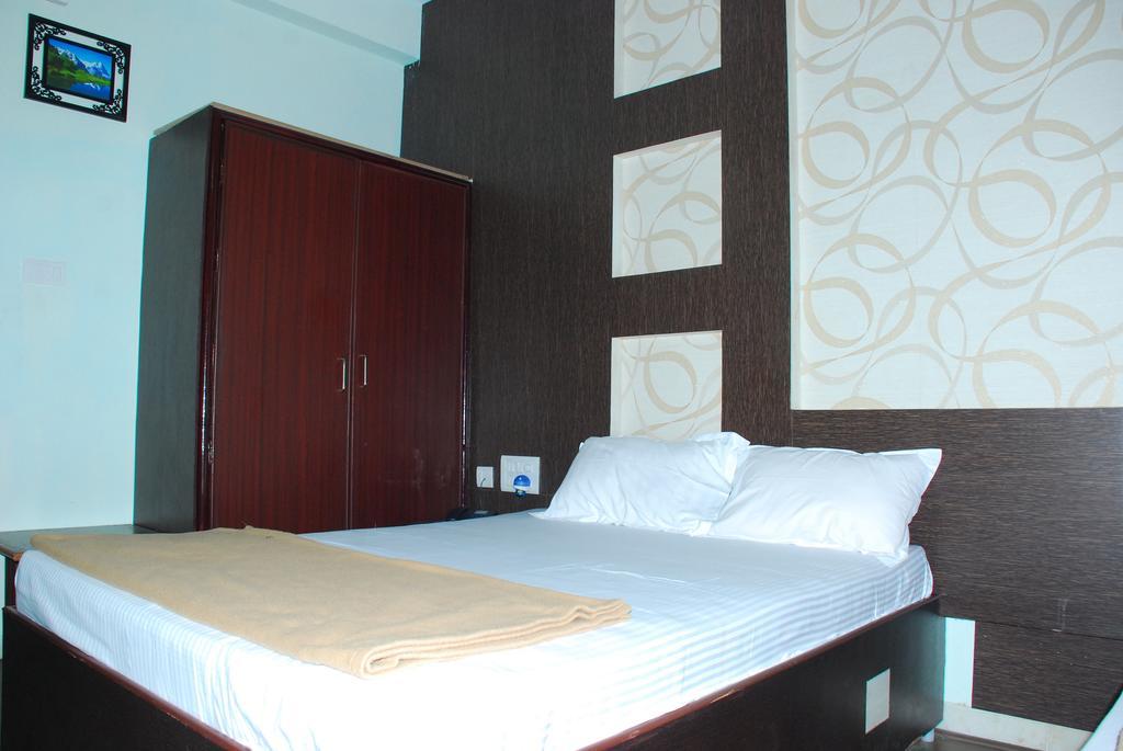 Jayalakshmi Residency Hotel Tirupati Camera foto