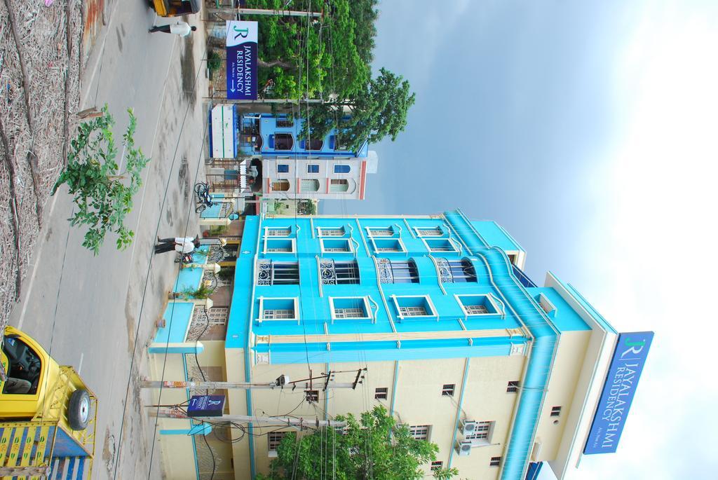 Jayalakshmi Residency Hotel Tirupati Esterno foto
