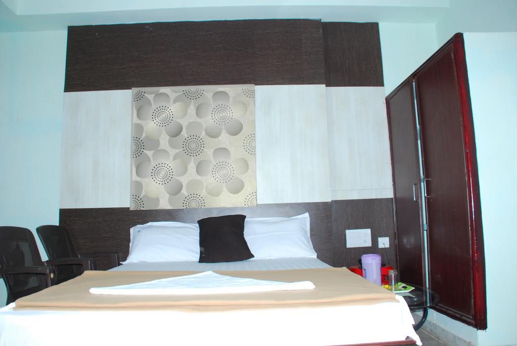 Jayalakshmi Residency Hotel Tirupati Camera foto